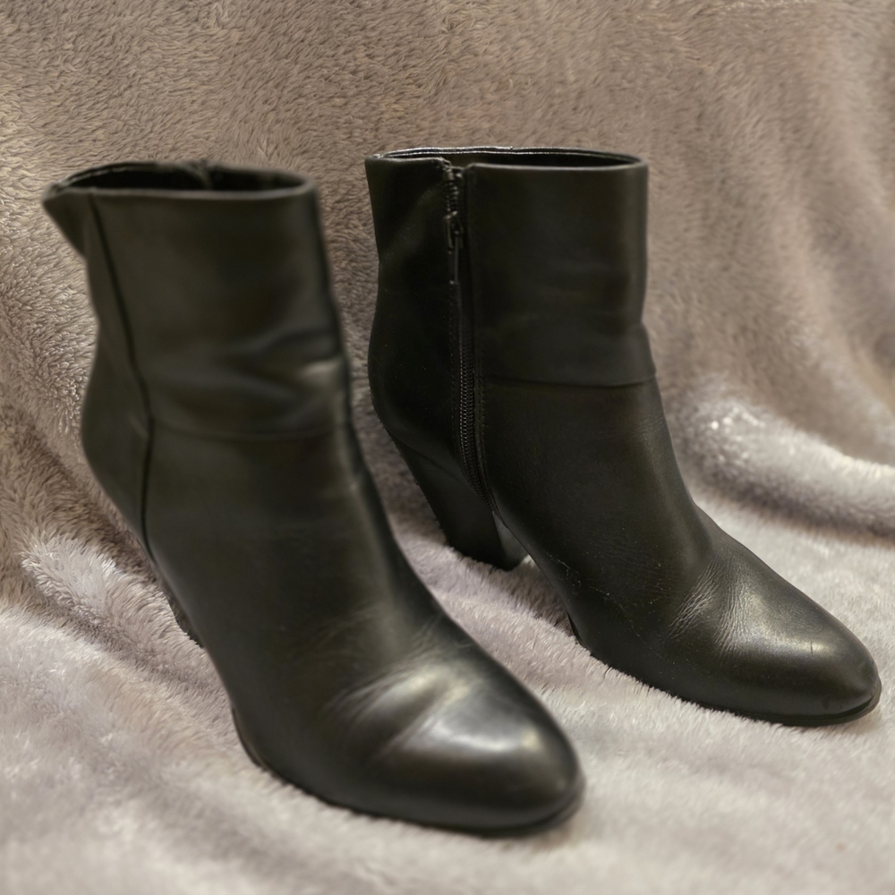 Nine West Sleek Black Ankle Booties